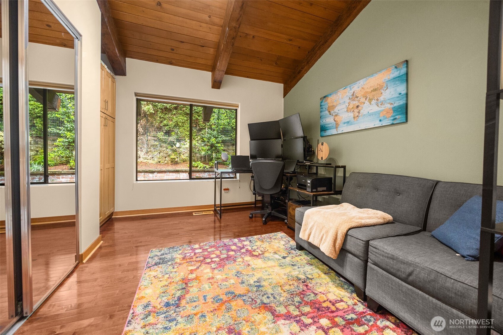 4775 NE 203rd Street , Lake Forest Park, WA 98155