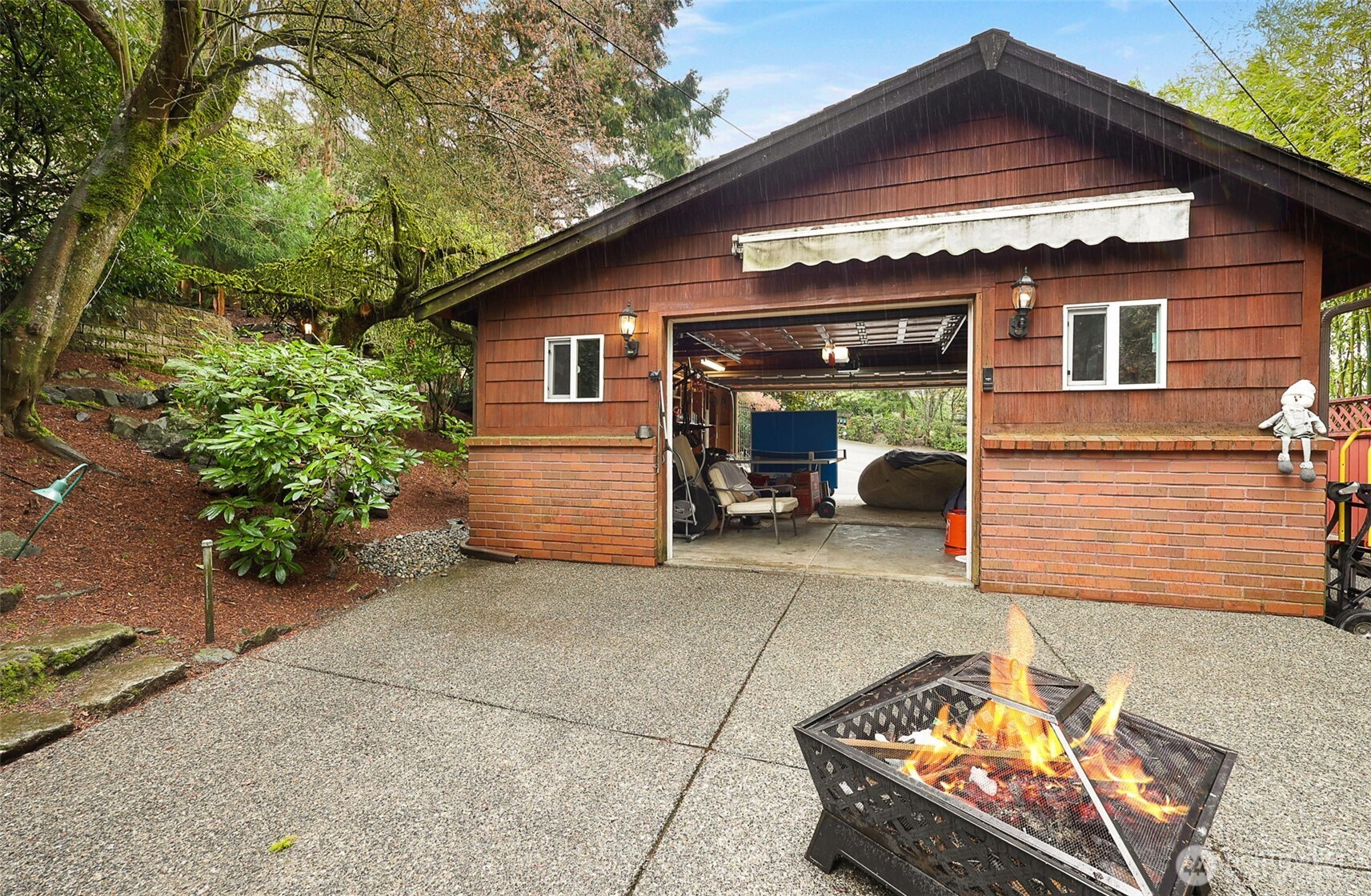 4775 NE 203rd Street , Lake Forest Park, WA 98155