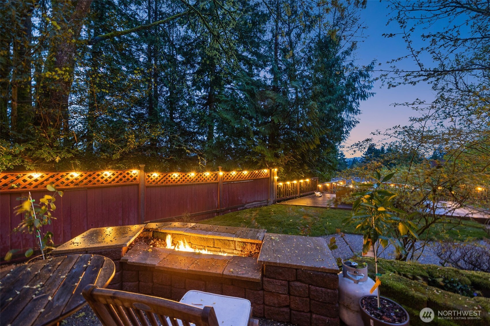 4775 NE 203rd Street , Lake Forest Park, WA 98155