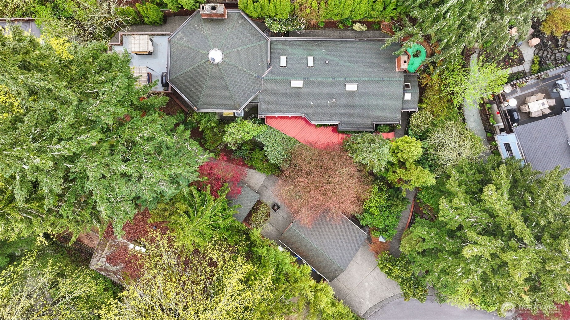 4775 NE 203rd Street , Lake Forest Park, WA 98155