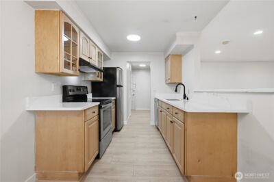 17203 NE 45th St #43, Redmond, WA 98052 - Photo 4
