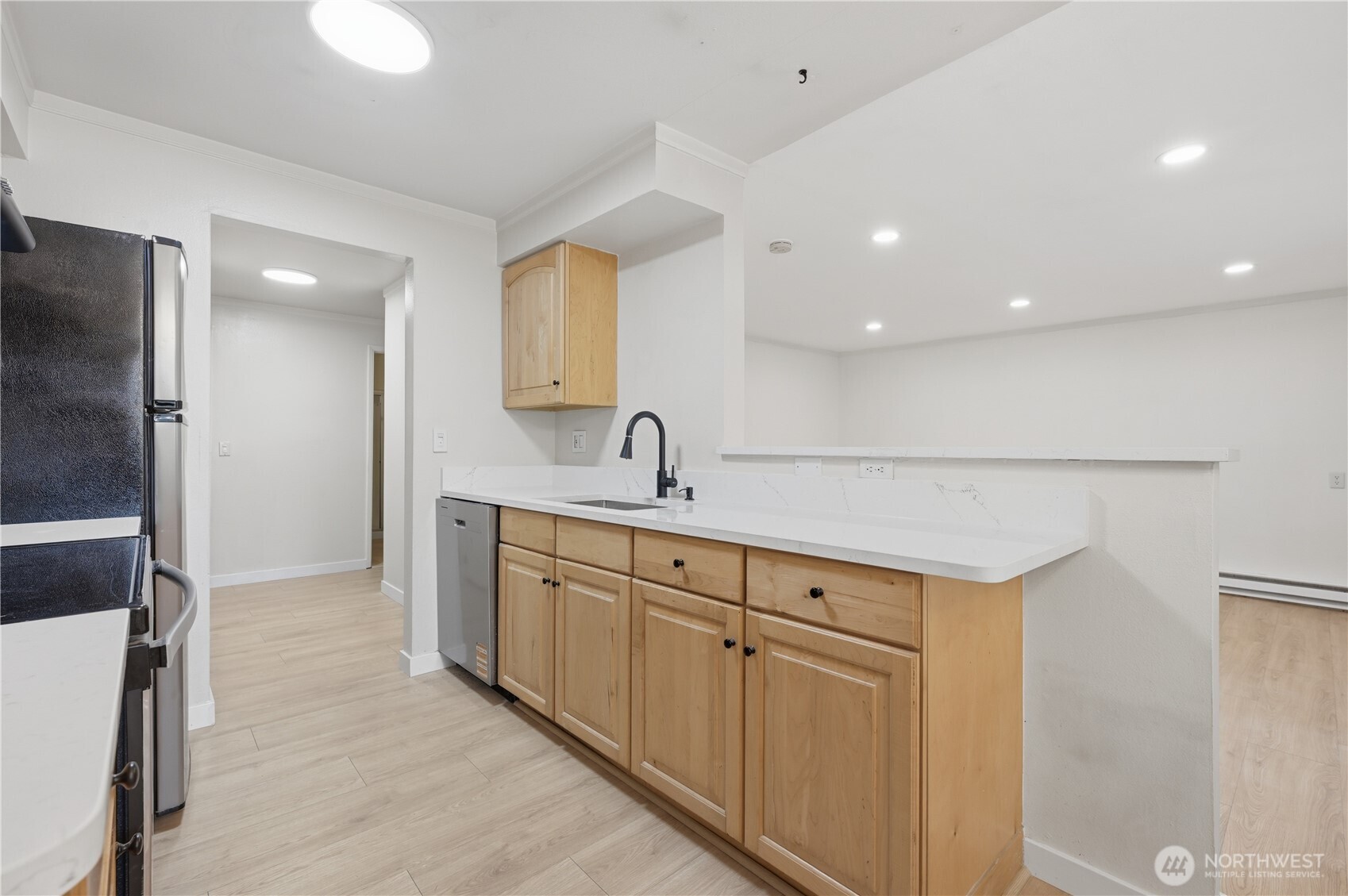 17203 NE 45th St #43, Redmond, WA 98052