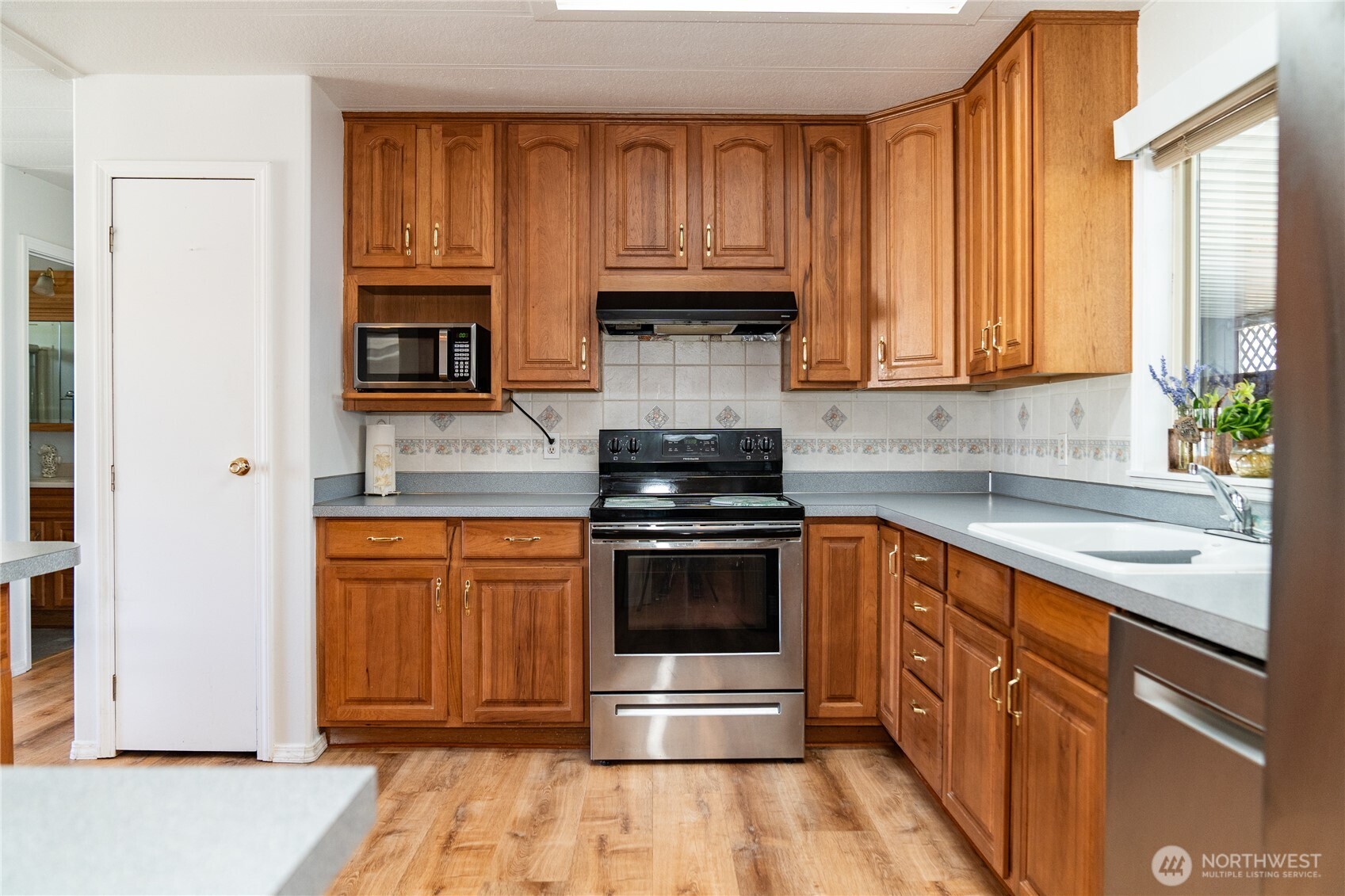 6 Donder Road , Shelton, WA 98584