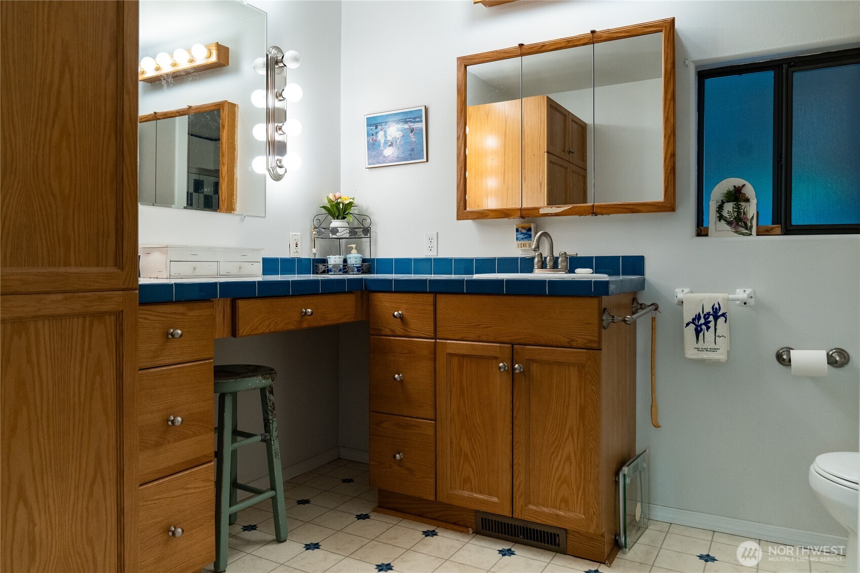 6 Donder Road , Shelton, WA 98584