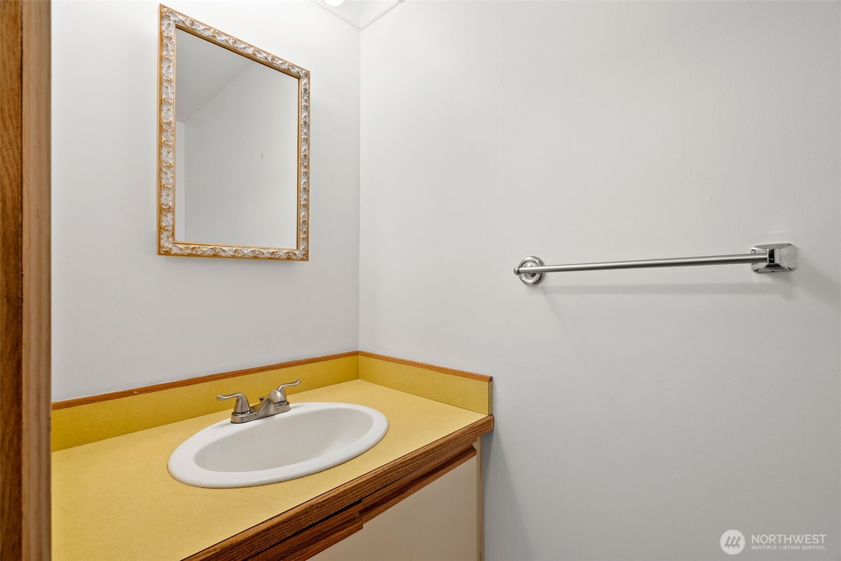 3931 NW Fairway Lane , Bremerton, WA 98312