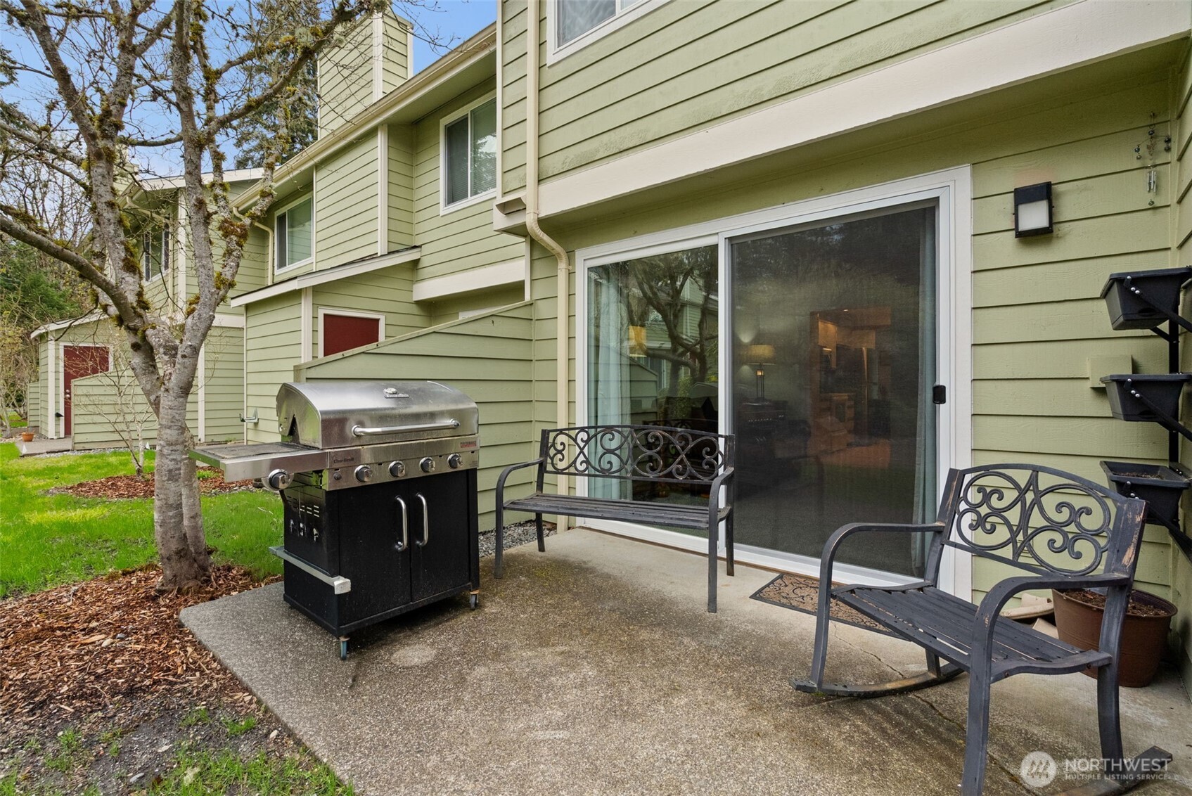 3931 NW Fairway Lane , Bremerton, WA 98312