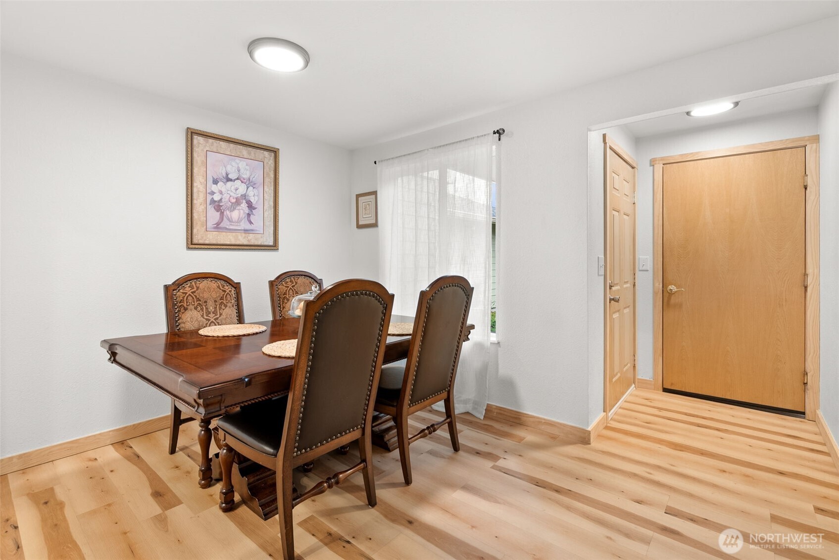 3931 NW Fairway Lane , Bremerton, WA 98312