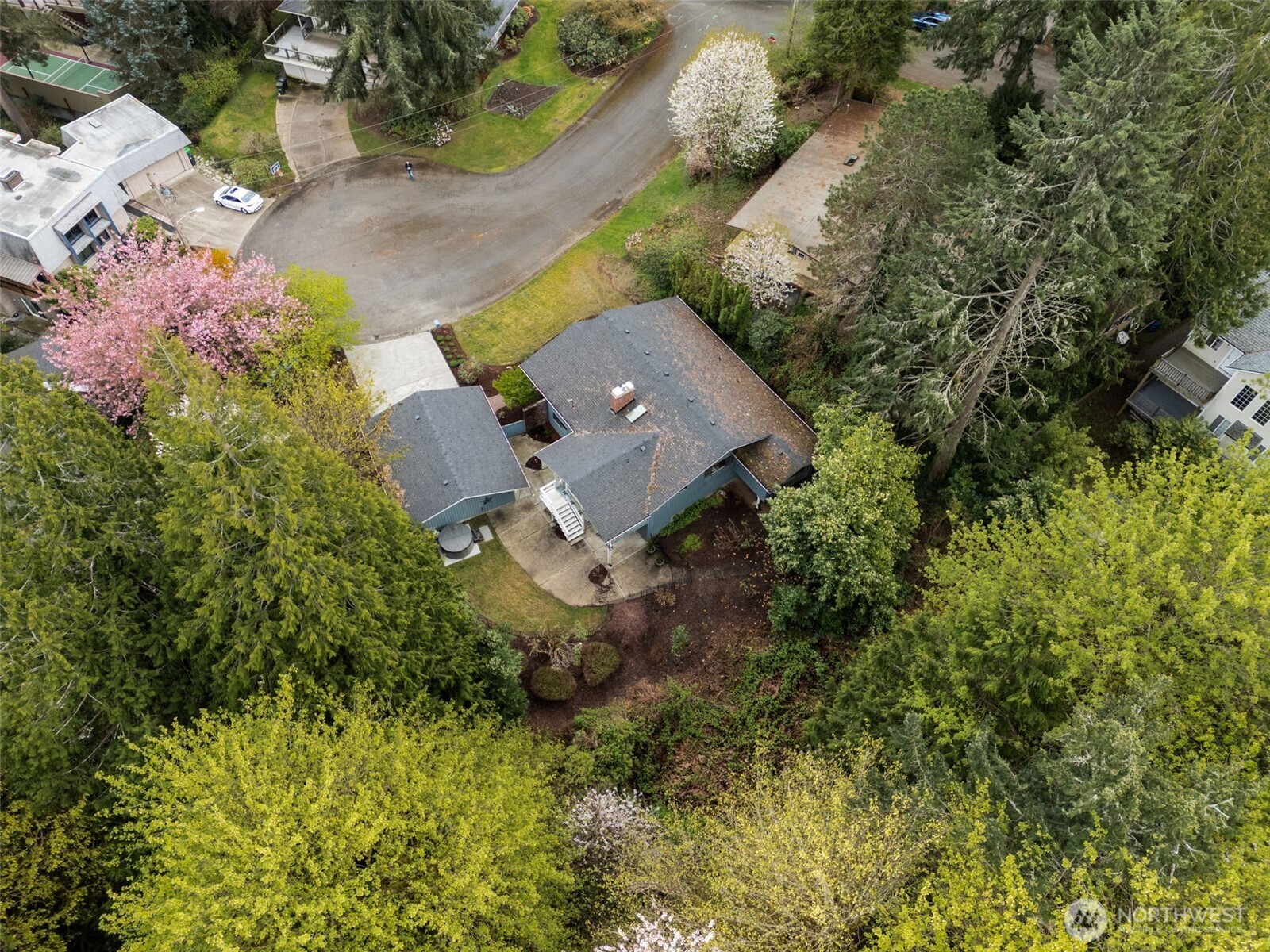 1828 Lakewood Circle SE, Olympia, WA 98501