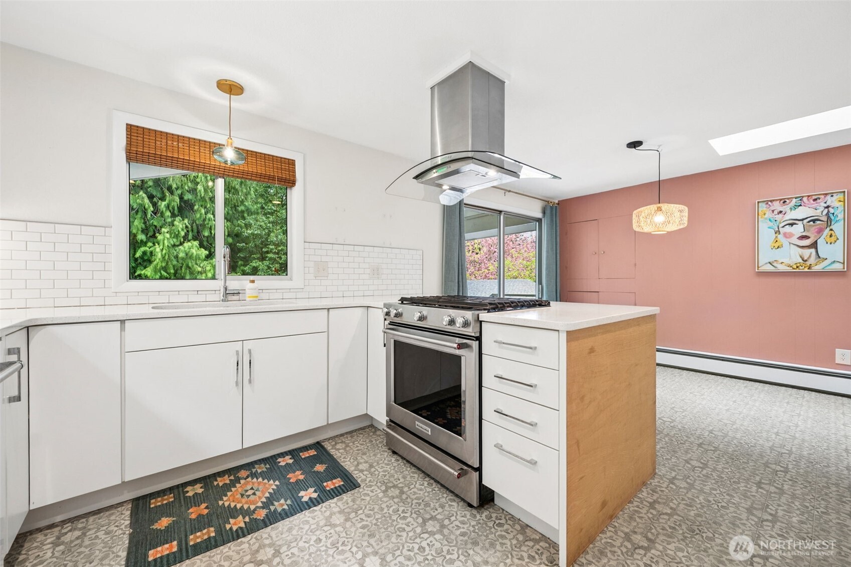 1828 Lakewood Circle SE, Olympia, WA 98501