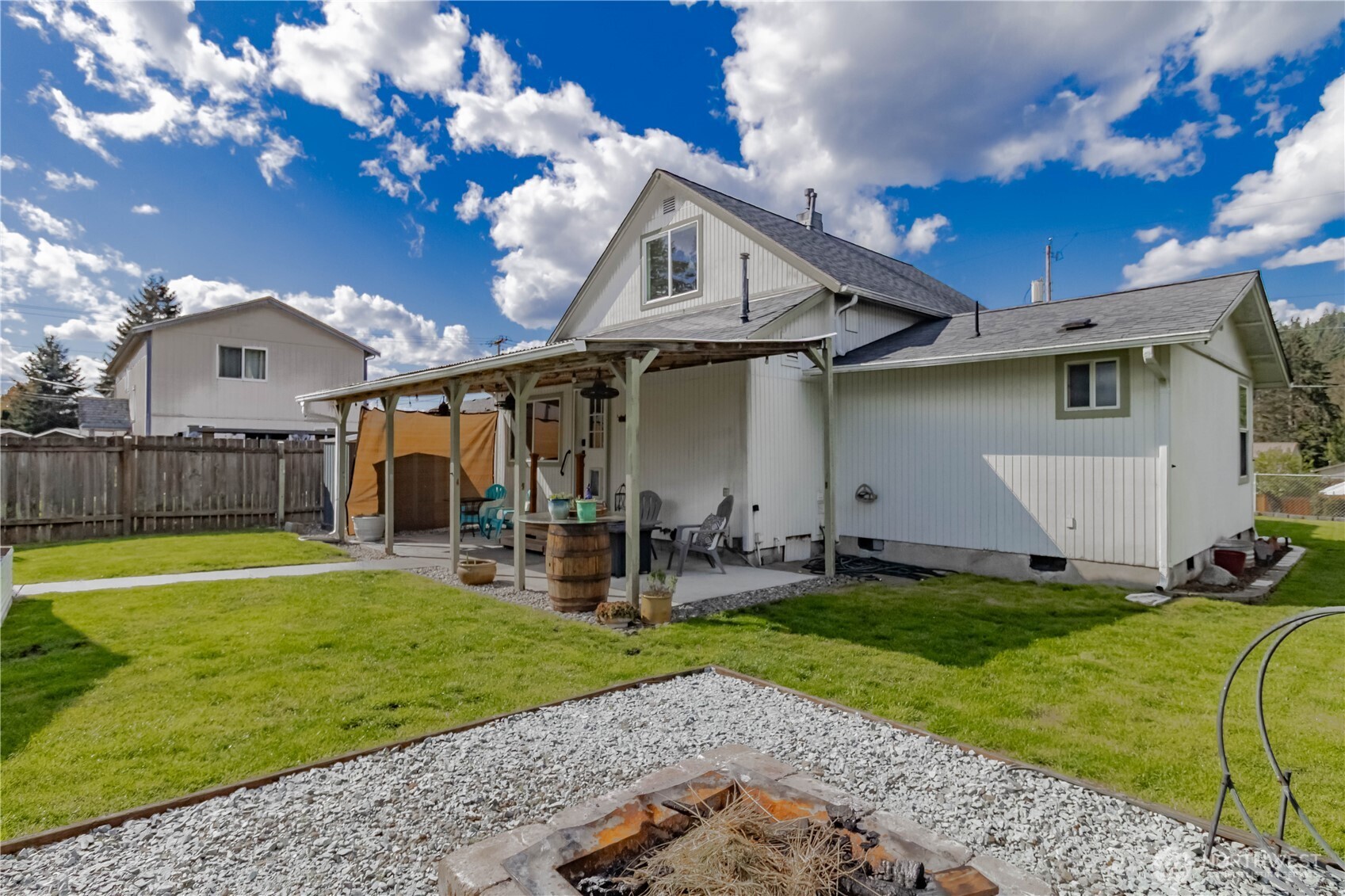 404 Factory Street SE, Orting, WA 98360