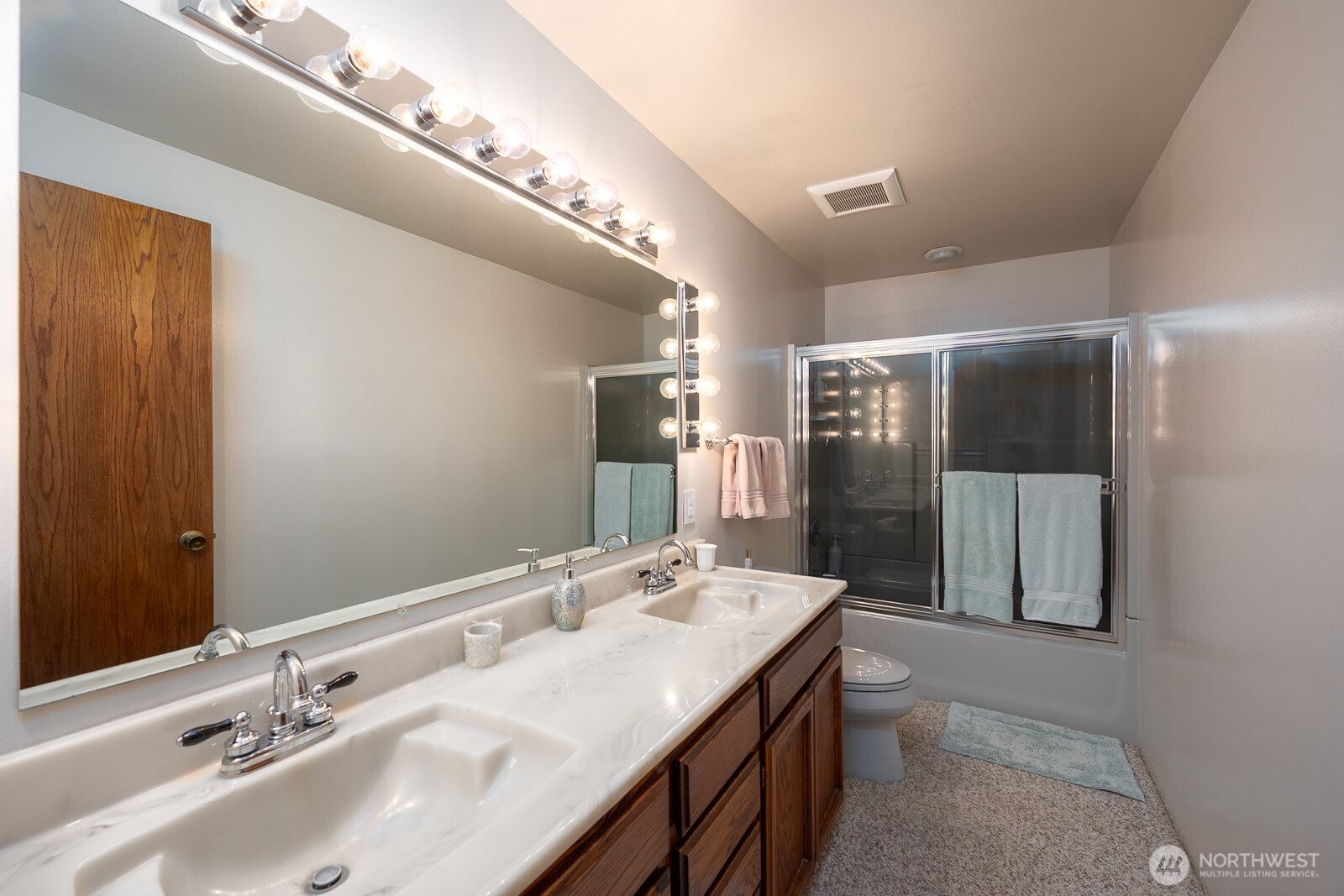 710 S McKinney Road , Othello, WA 99344