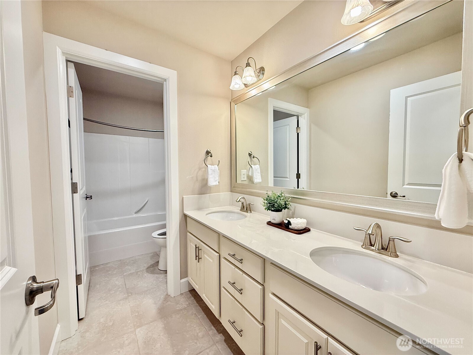 3215 170th Place SE, Bothell, WA 98012