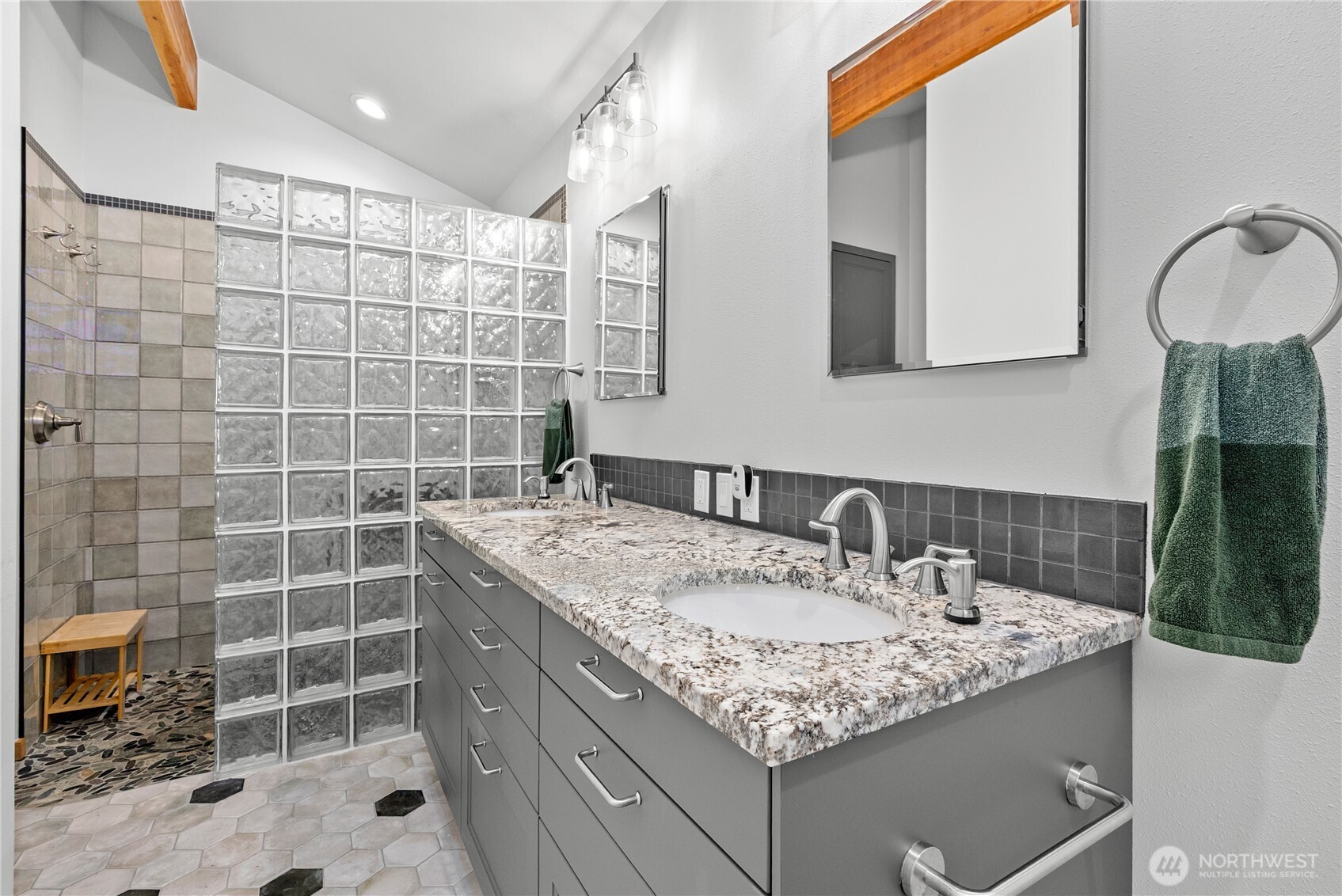 31823 S Bridge Way NE, Poulsbo, WA 98370