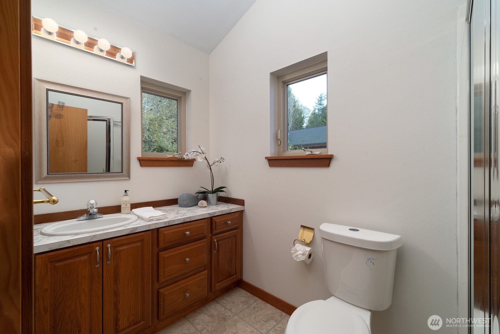 31823 S Bridge Way NE, Poulsbo, WA 98370