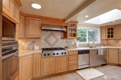 10538 48th Place NE, Kirkland, WA 98033 - Photo 4