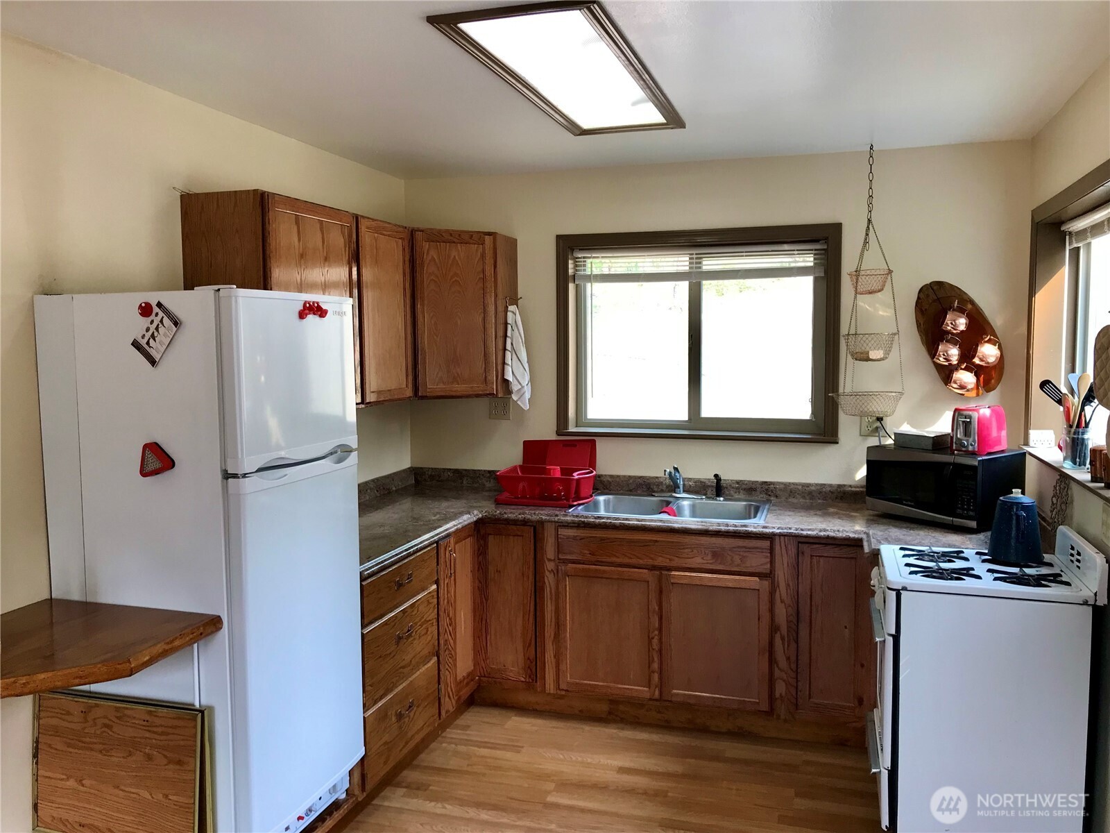 513 9 Mile Road , Oroville, WA 98844