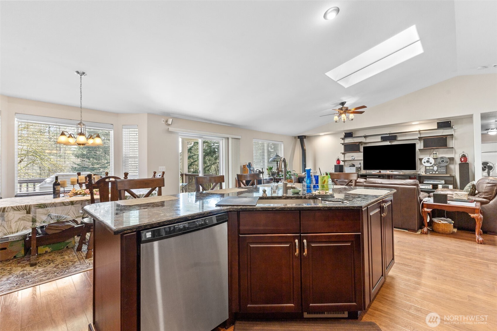 12217 224th Avenue E, Bonney Lake, WA 98391-7274
