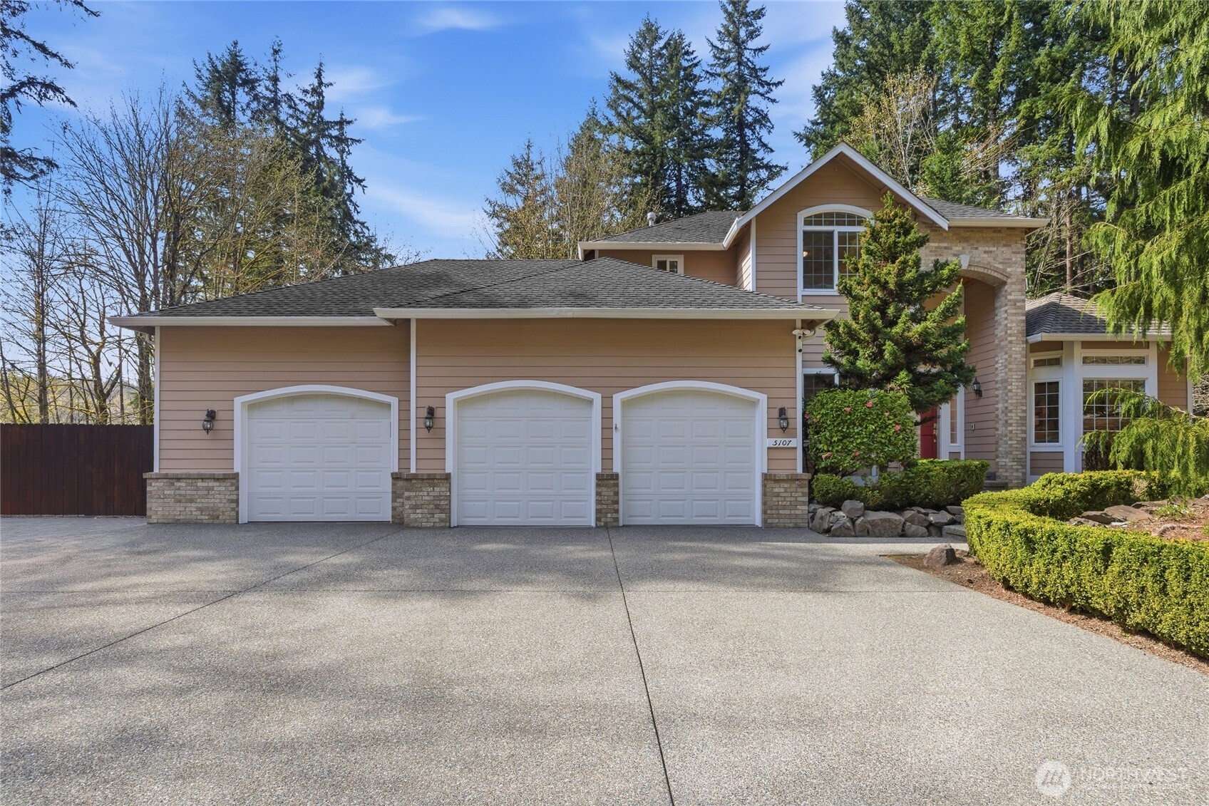 5107 218th Avenue NE, Redmond, WA 98053
