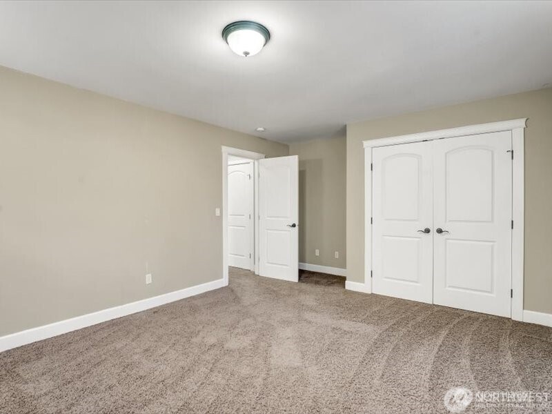 3840 Cameron Drive NE, Lacey, WA 98516