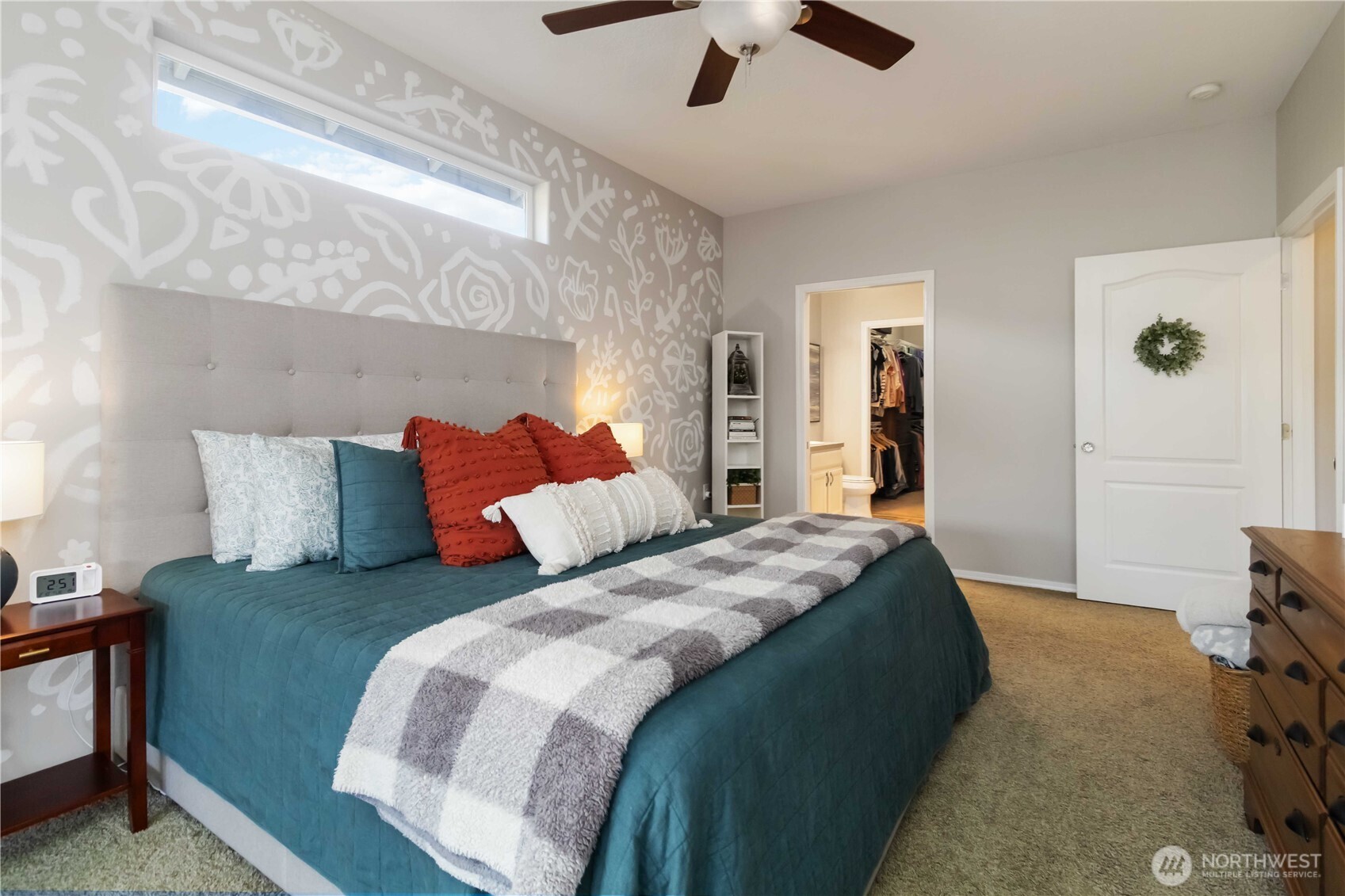 5558 Solo Point Drive , Longview, WA 98632