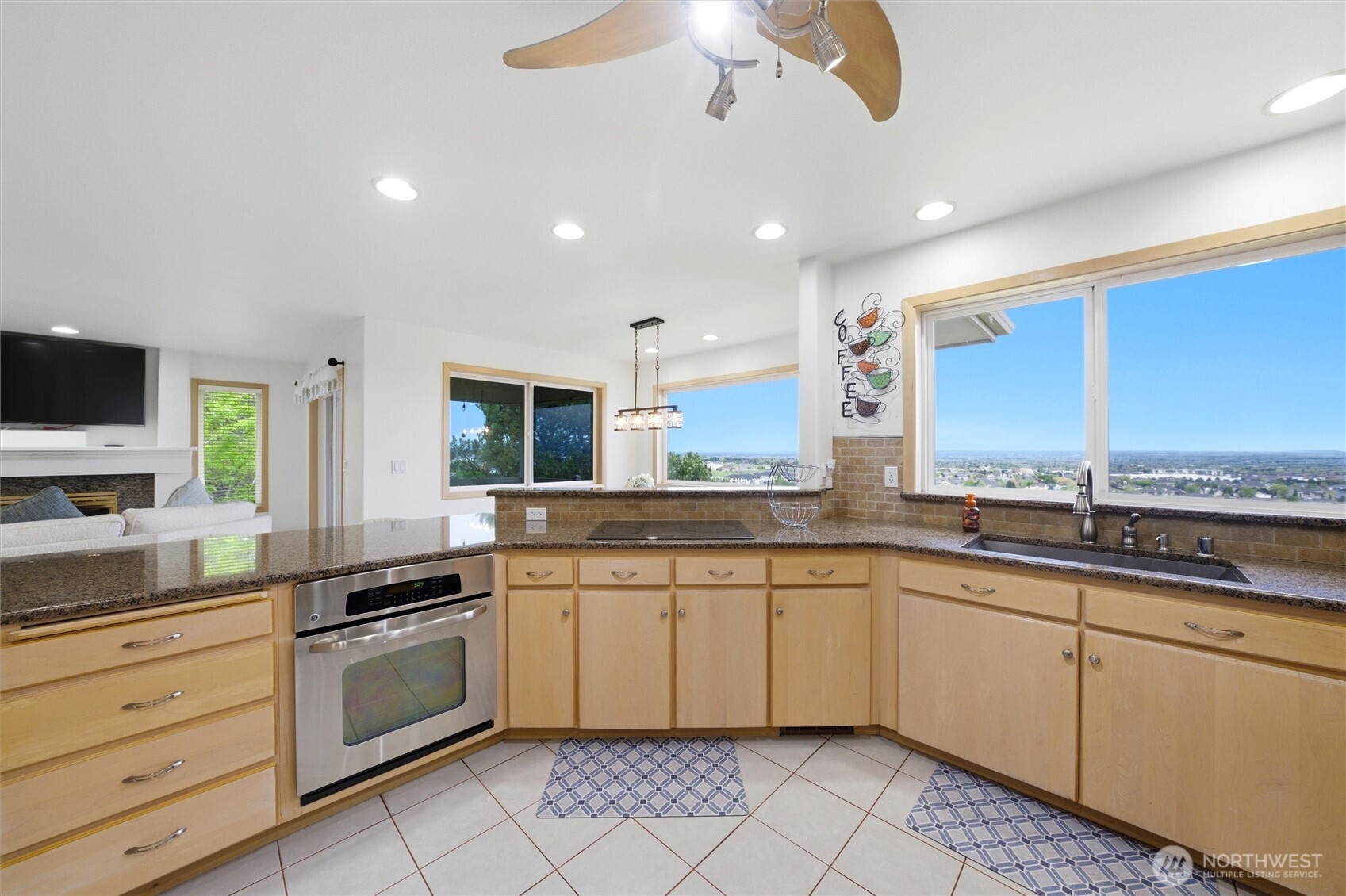 4100 W 43rd Avenue , Kennewick, WA 99337
