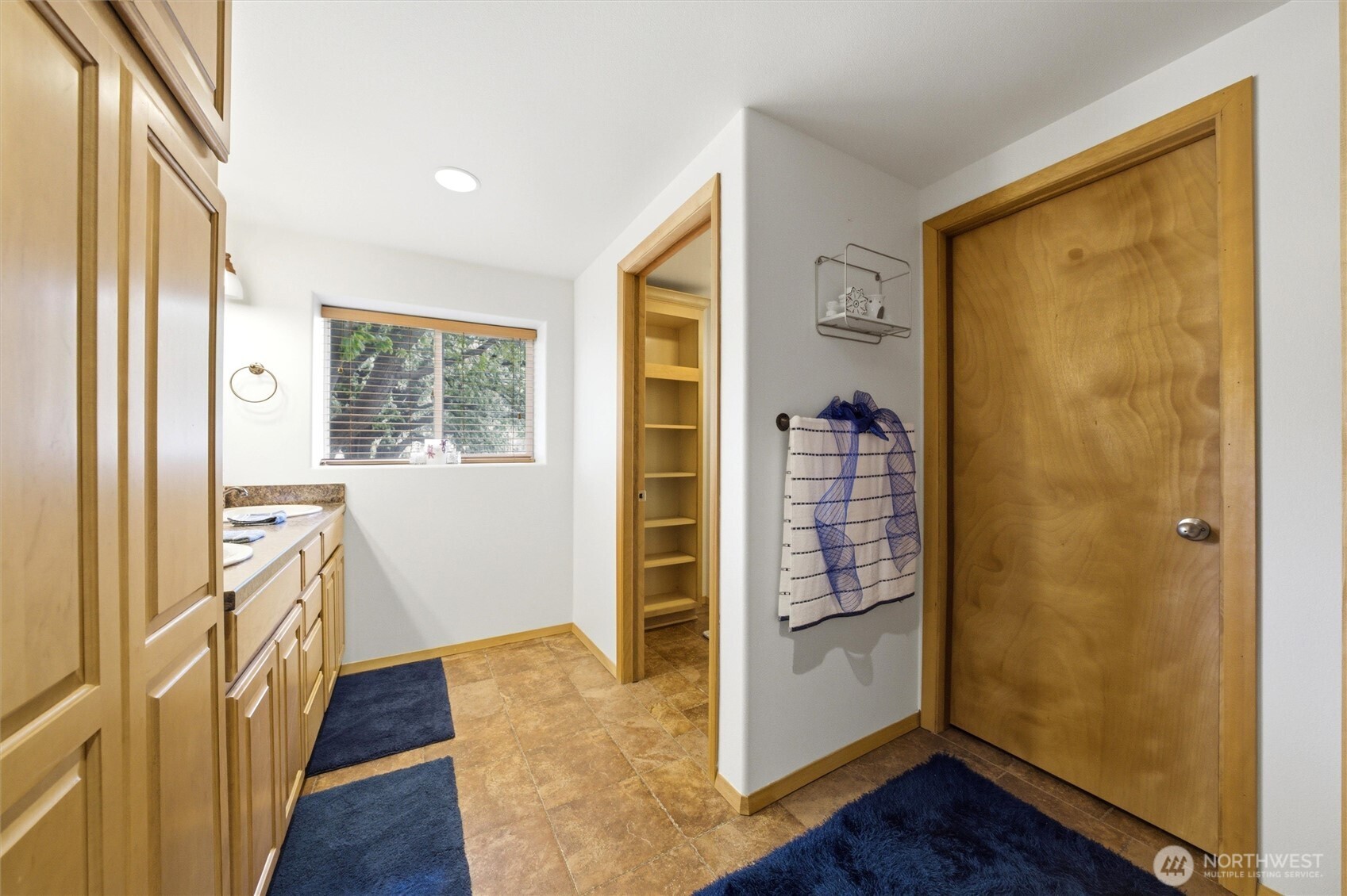 4100 W 43rd Avenue , Kennewick, WA 99337