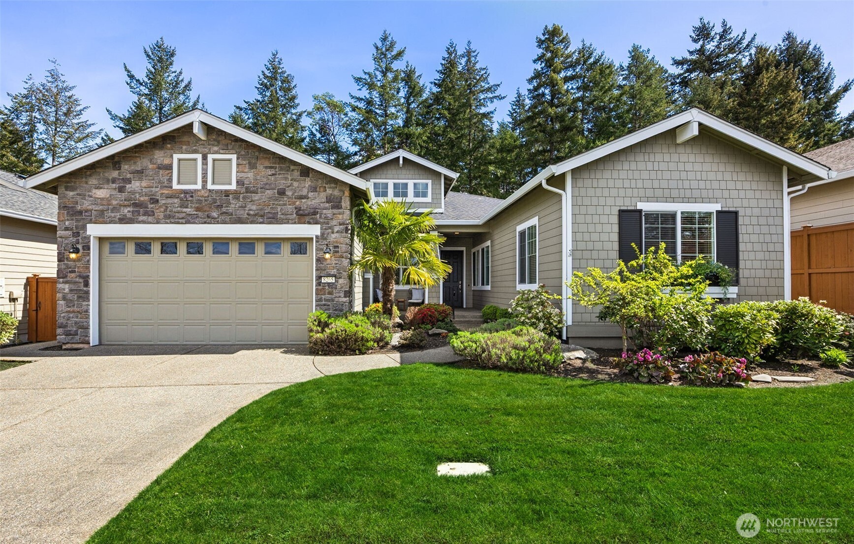 8265 Orcas Loop NE, Lacey, WA 98516
