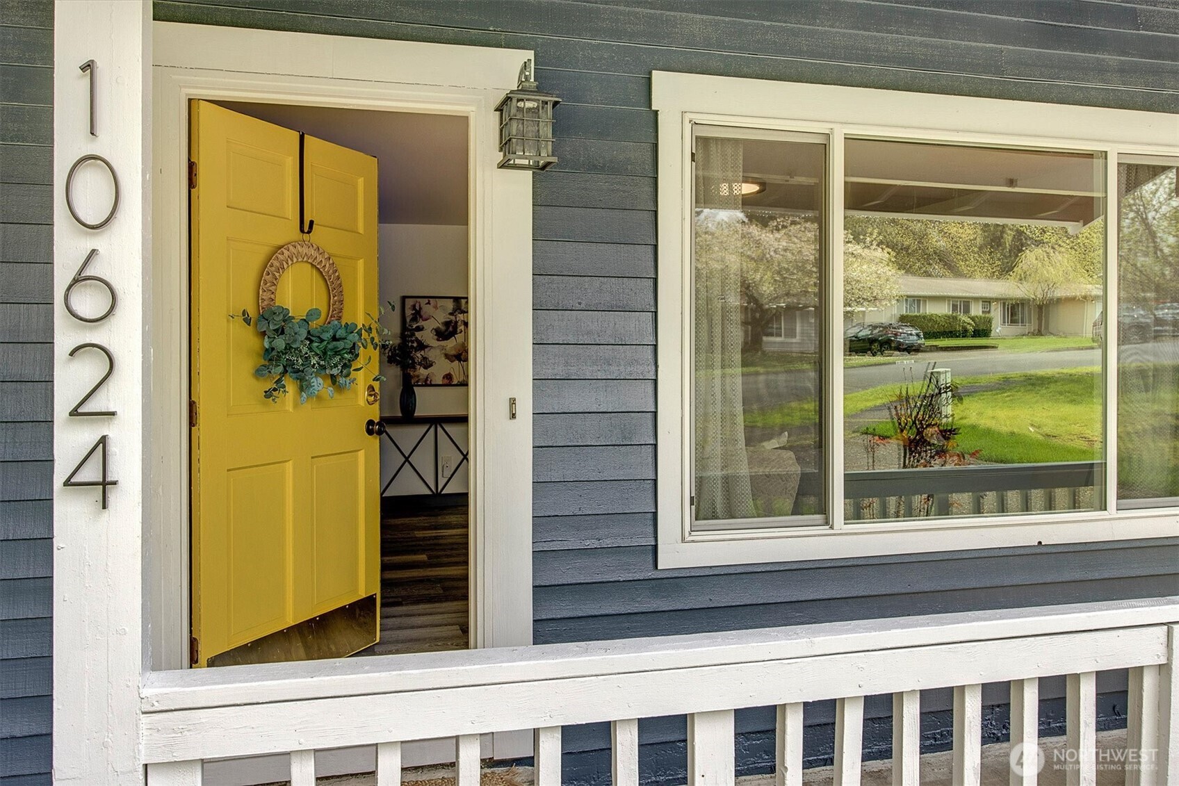 10624 171st Avenue NE, Redmond, WA 98052-2735