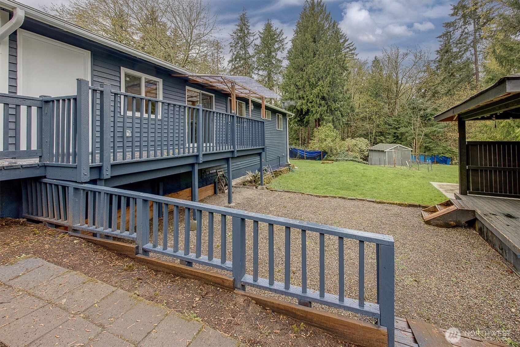 10624 171st Avenue NE, Redmond, WA 98052-2735