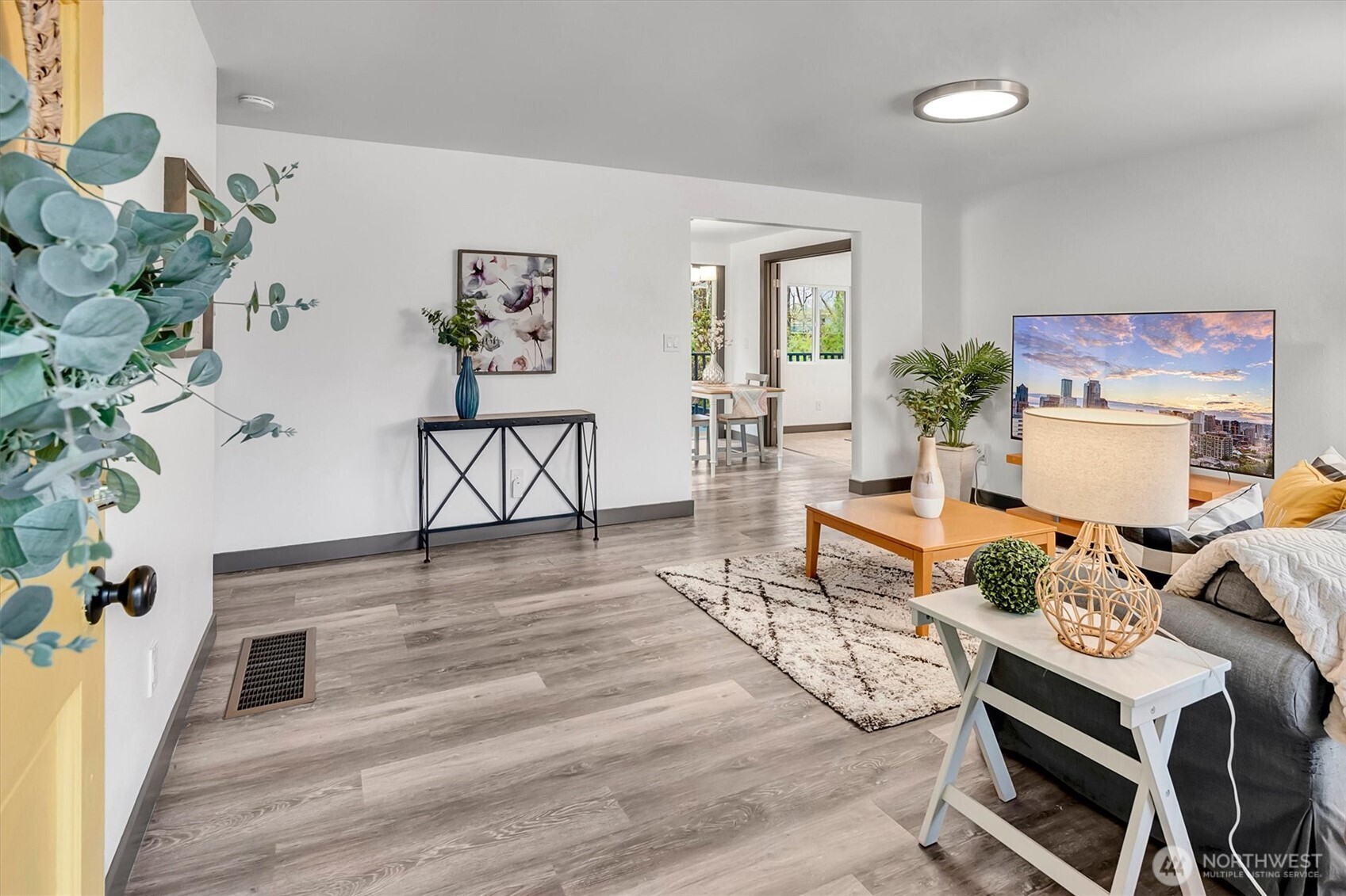 10624 171st Avenue NE, Redmond, WA 98052-2735