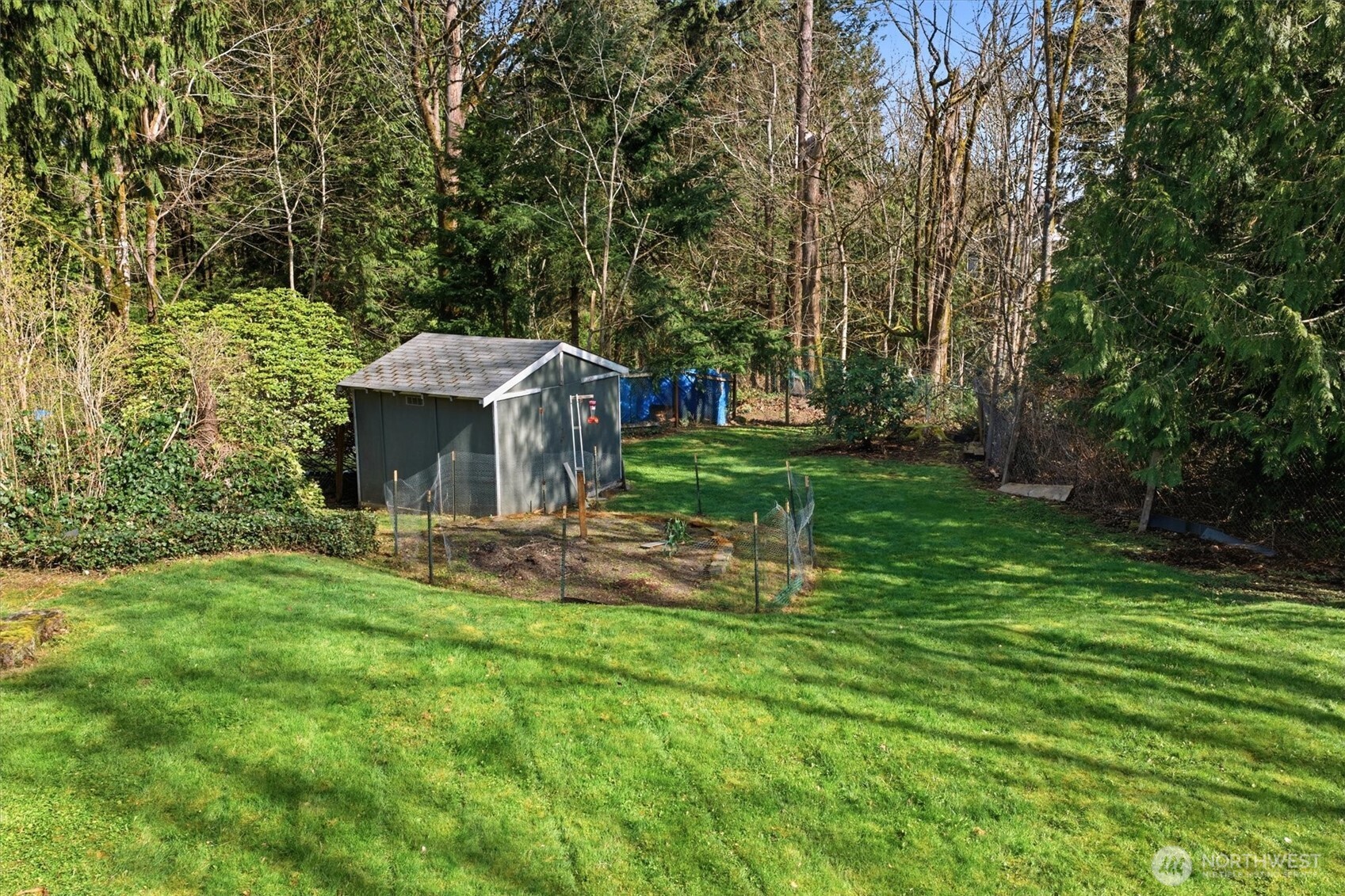 10624 171st Avenue NE, Redmond, WA 98052-2735