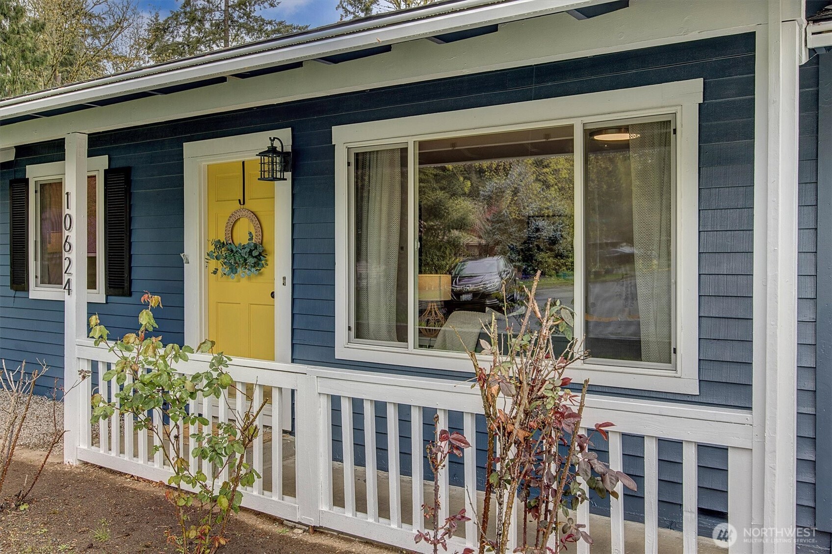 10624 171st Avenue NE, Redmond, WA 98052-2735