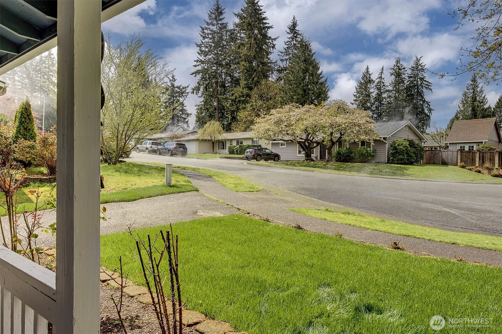 10624 171st Avenue NE, Redmond, WA 98052-2735