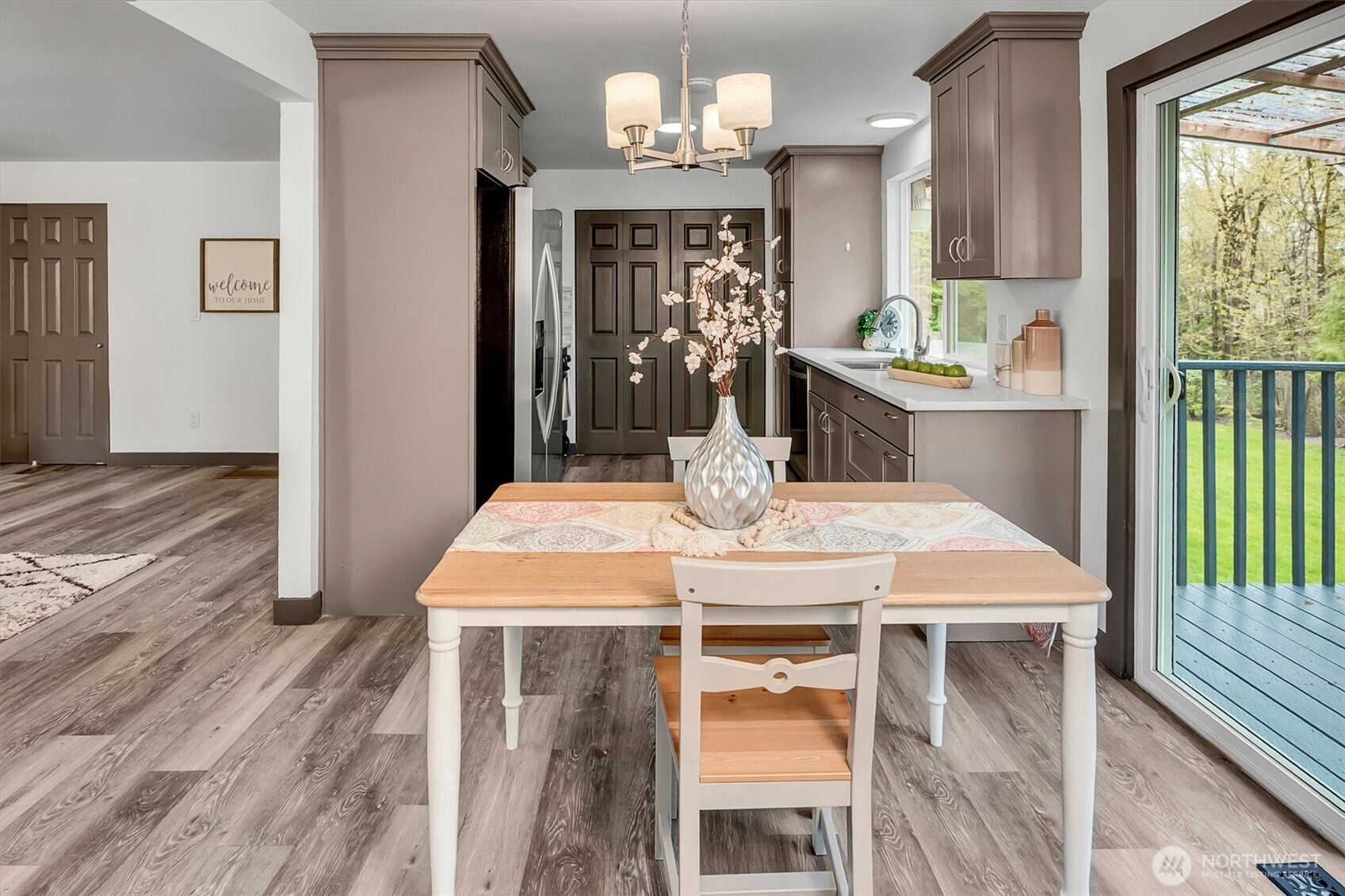 10624 171st Avenue NE, Redmond, WA 98052-2735