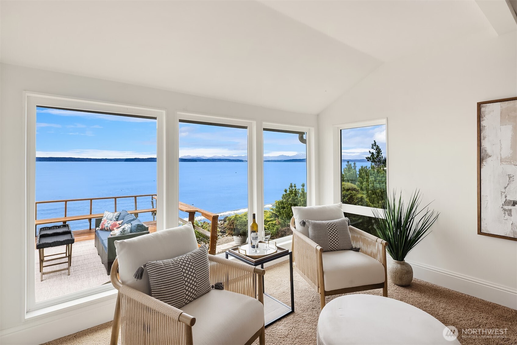 6521 Beach Drive SW, Seattle, WA 98136