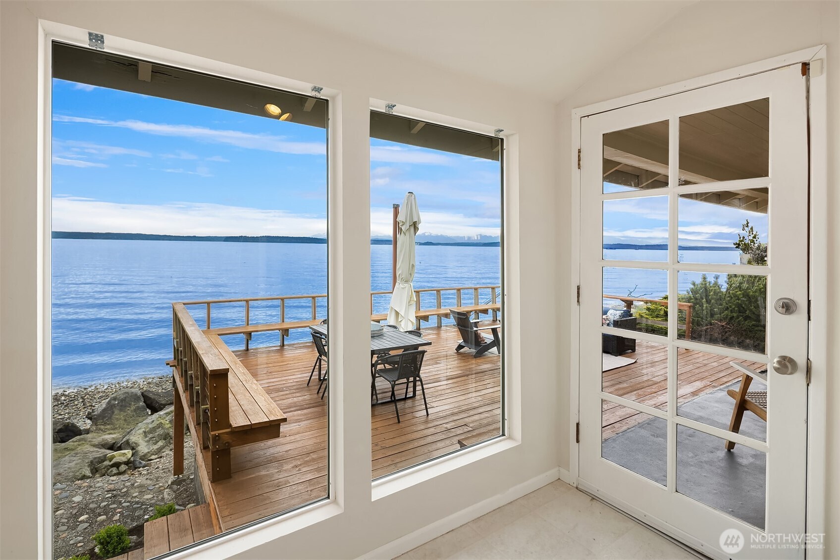 6521 Beach Drive SW, Seattle, WA 98136