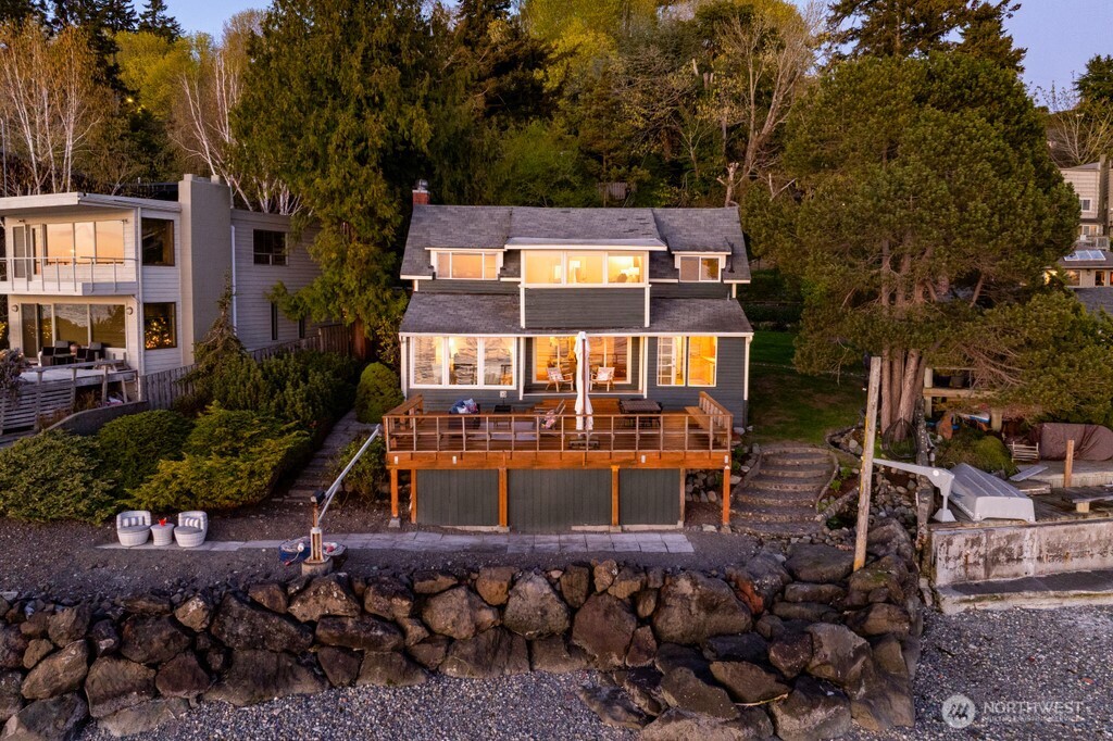 6521 Beach Drive SW, Seattle, WA 98136