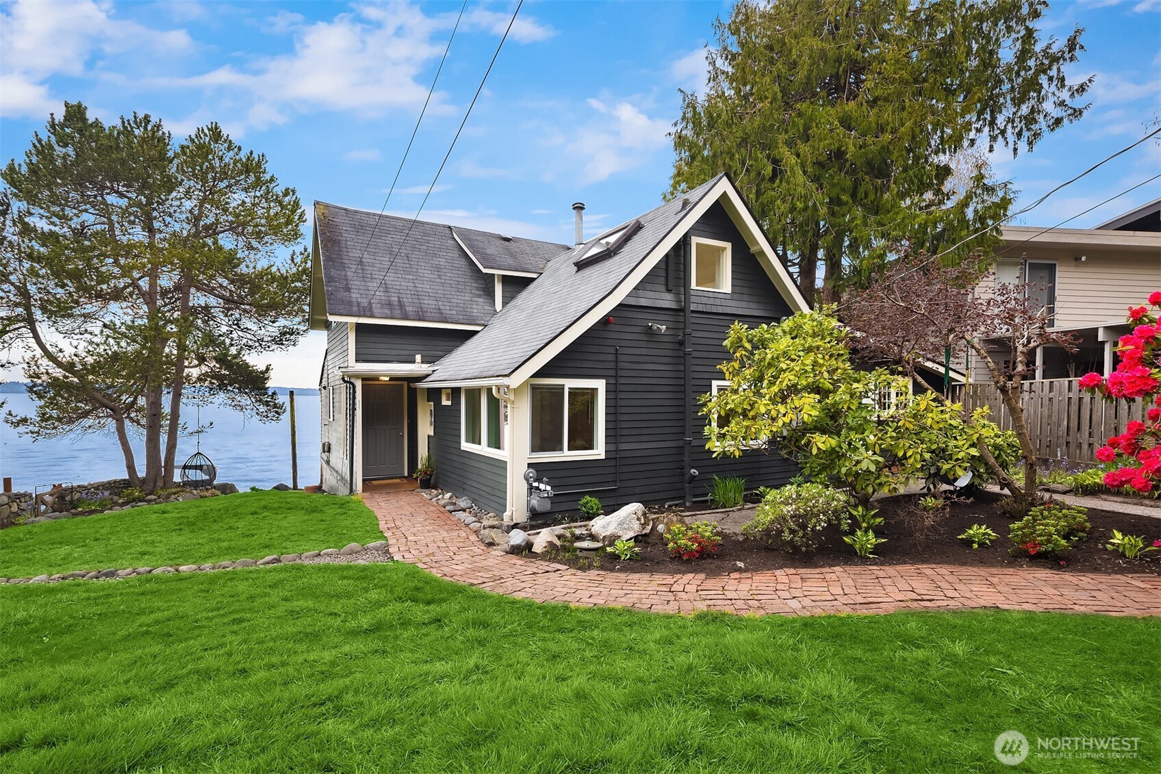 6521 Beach Drive SW, Seattle, WA 98136