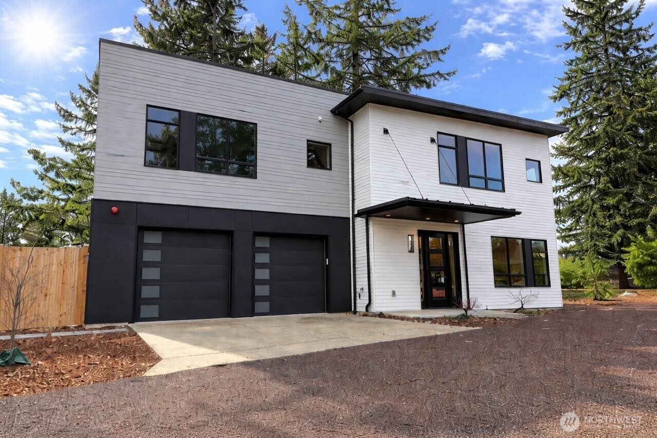 16344 Linden Avenue N, Shoreline, WA 98133