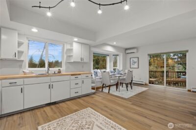 9420 NE 129th Place , Kirkland, WA 98034-2700 - Photo 9