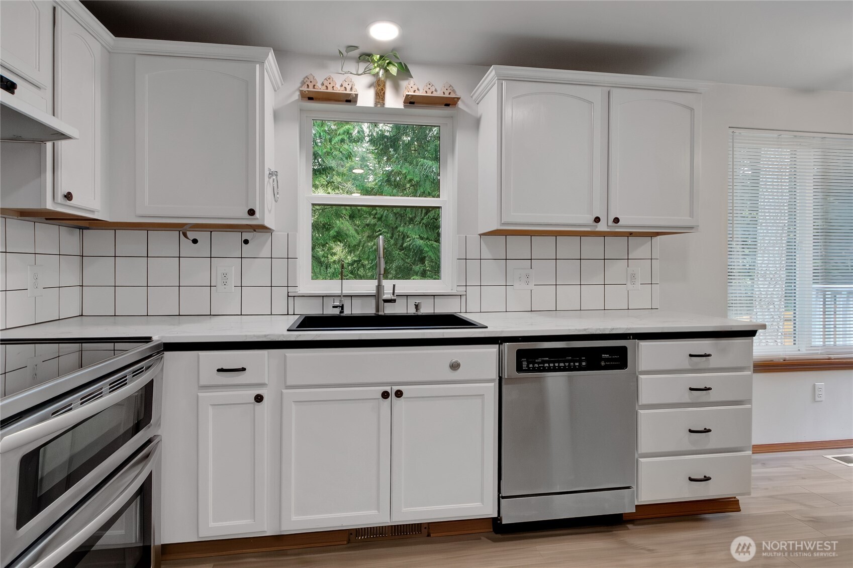 18715 Rampart Drive SE, Yelm, WA 98597