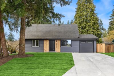 14205 77th Avenue NE, Kirkland, WA 98034
