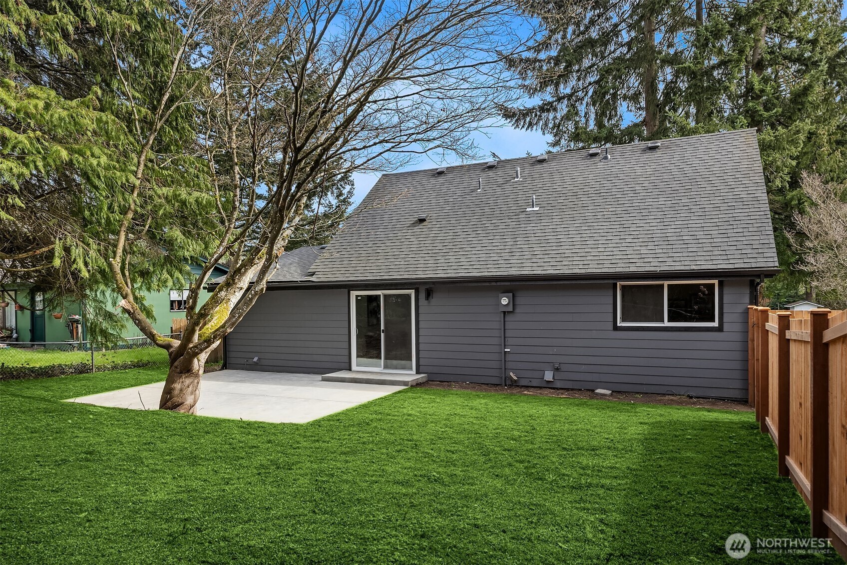14205 77th Avenue NE, Kirkland, WA 98034