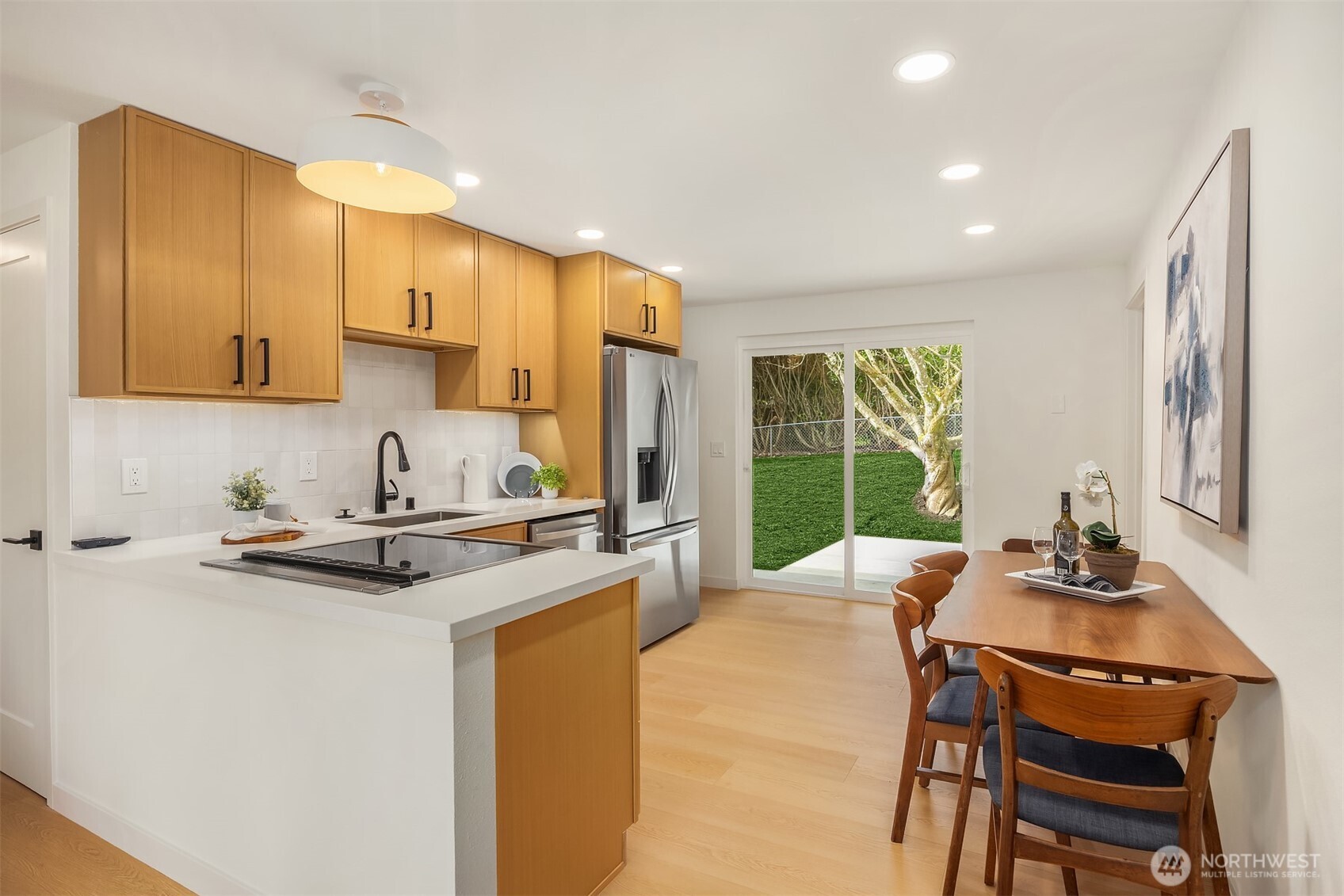 14205 77th Avenue NE, Kirkland, WA 98034