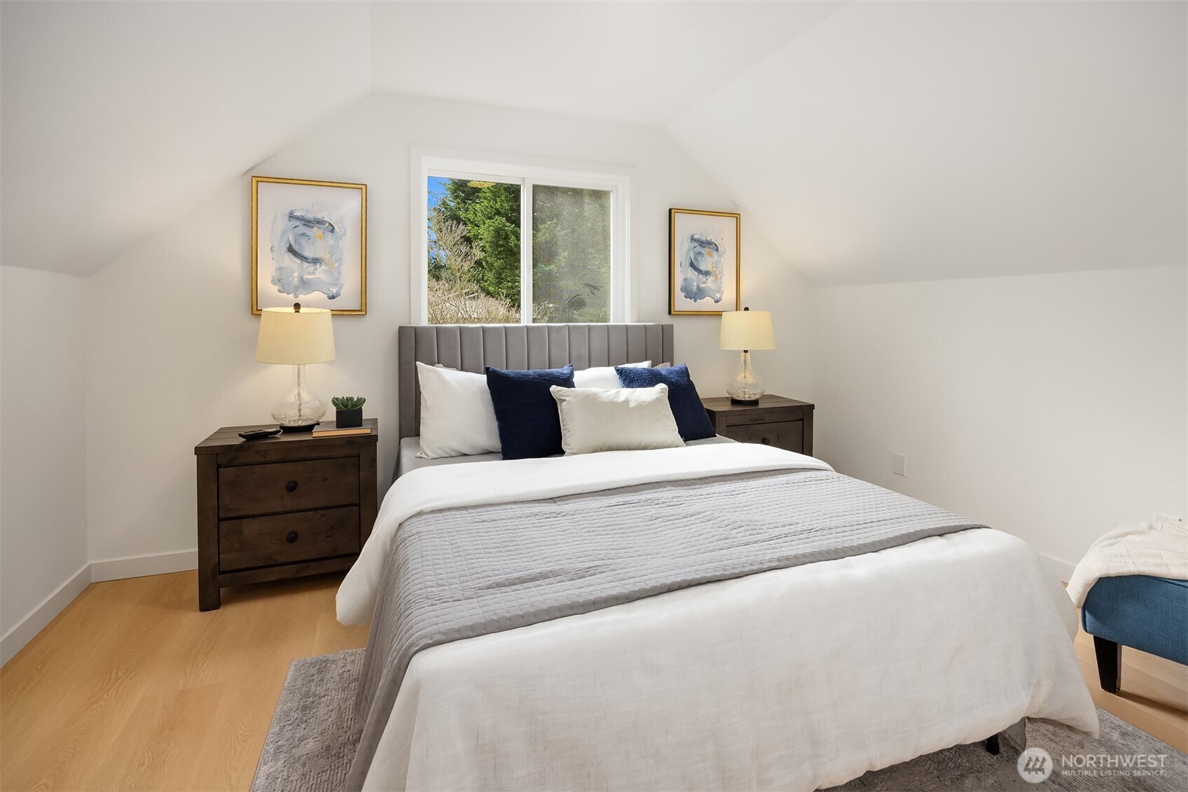 14205 77th Avenue NE, Kirkland, WA 98034