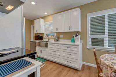 514 115th Street S, Tacoma, WA 98444 - Photo 5