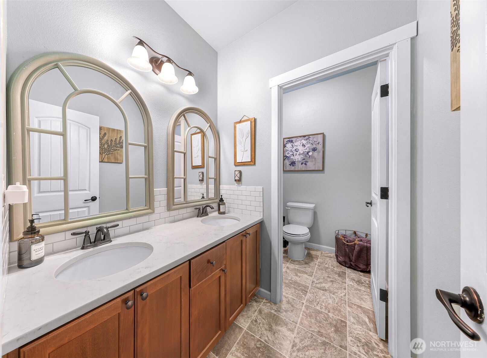 19727 Sky Ridge Road , Mount Vernon, WA 98274