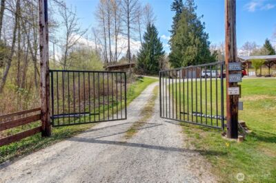 27702 3rd Avenue NE, Arlington, WA 98223 - Photo 4