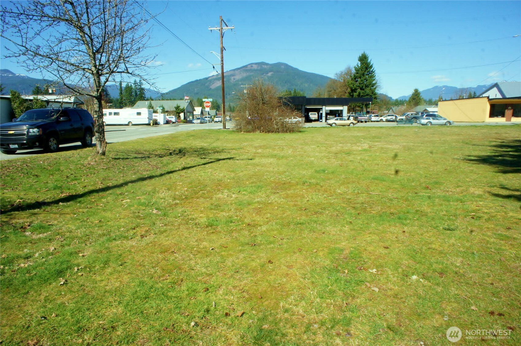 1095 Darrington Street , Darrington, WA 98241