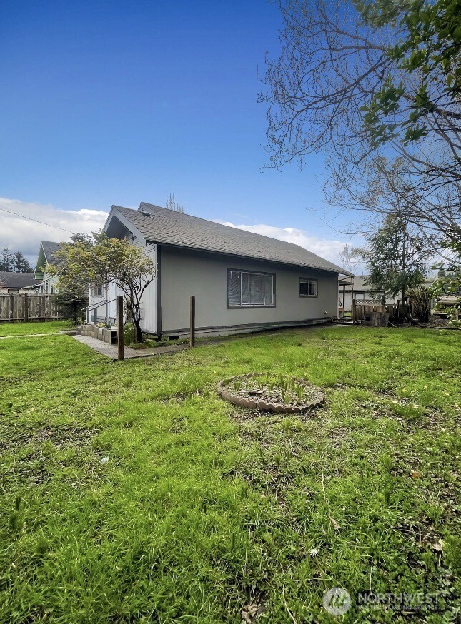 518 California Avenue , South Bend, WA 98586